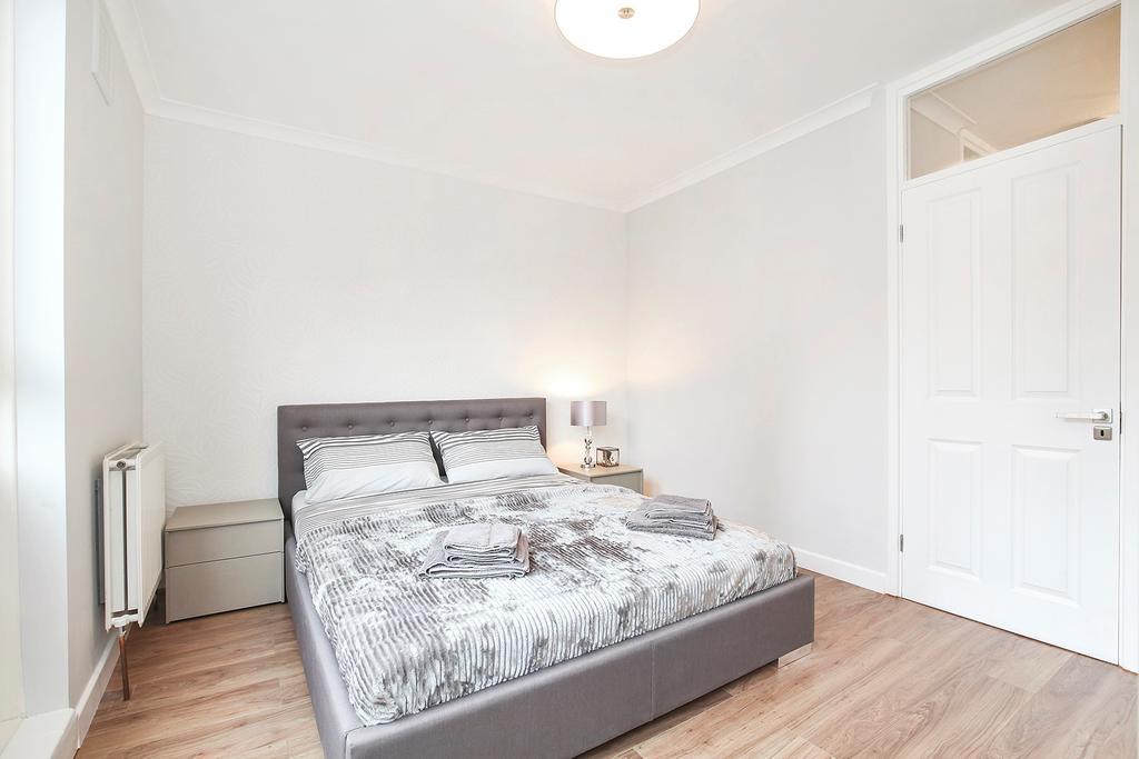 Sach'S 2 Bedrooms Apartment - No Lift Λονδίνο Εξωτερικό φωτογραφία